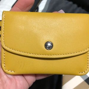 Mini wristlet